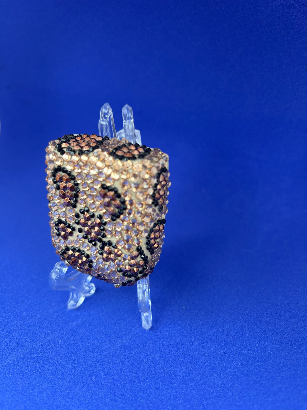 Leopard Luxe rhinestone Omnipod 5 cover, view 5