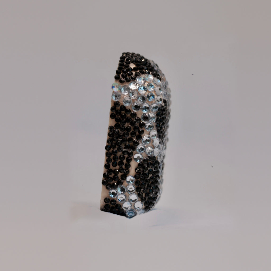 The Moo Edit rhinestone Omnipod 5 cover, view 2