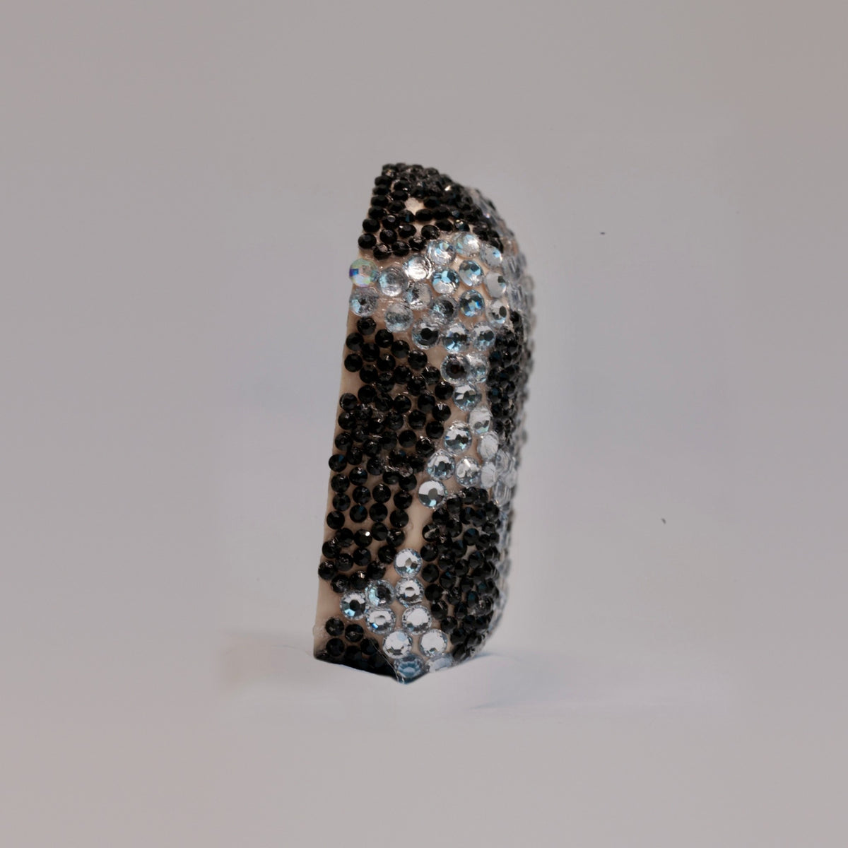 The Moo Edit rhinestone Omnipod 5 cover, view 2